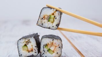 Sushi : Voilà ce qui arrive si vous en mangez trop !